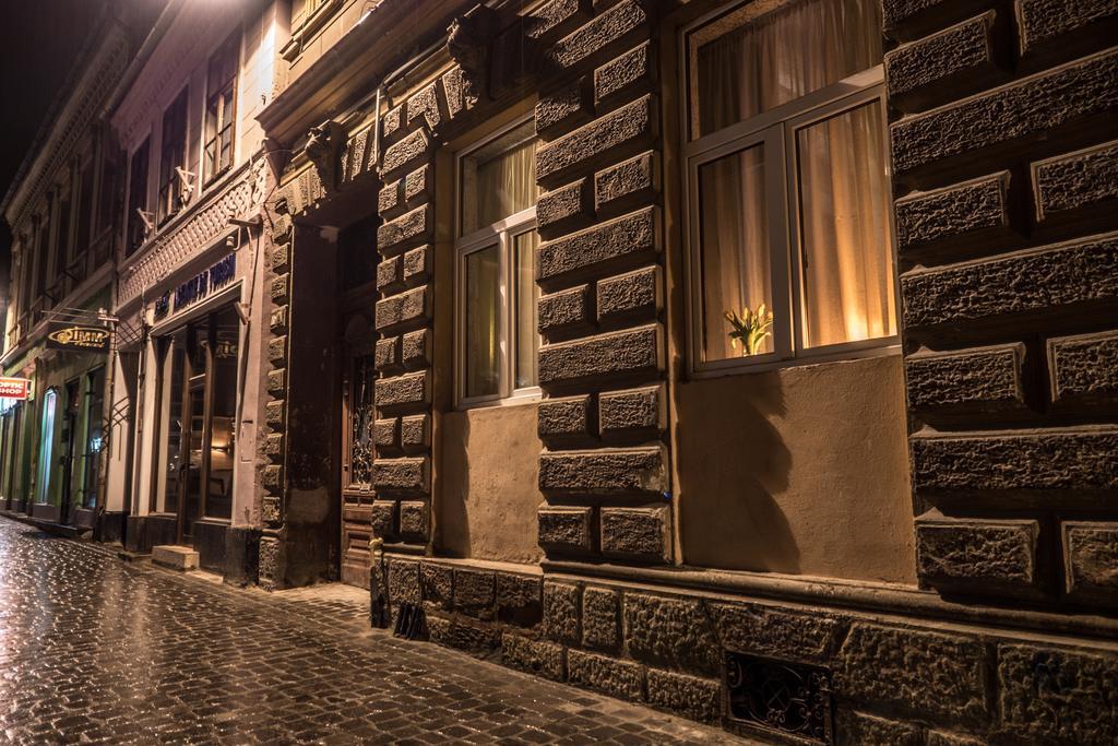 Michael Weiss Apartment Brasov Luaran gambar