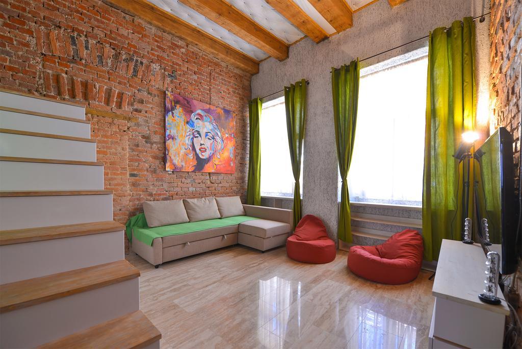 Michael Weiss Apartment Brasov Luaran gambar